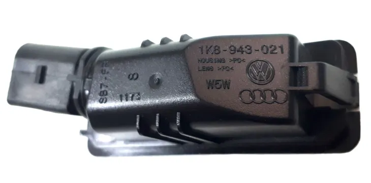 lampka-tablicy-rej-vw-golf-12-typ-samochodu-4x4-suv-samochody-osobowe