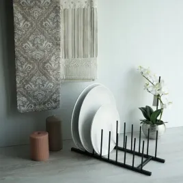stojak-na-pokrywki-i-talerze-metalowy-czarny-home-styling-collection