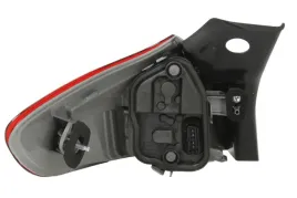 lampa-zespolonych-swiatel-tylnych-043855-val