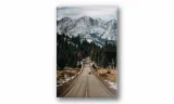 obraz-na-plotnie-116-samochod-pod-gorami-70x100cm-stan-nowy