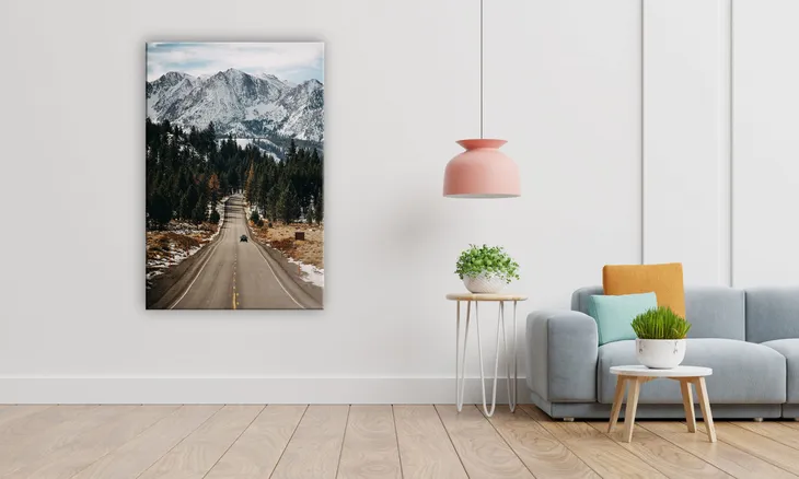 obraz-na-plotnie-116-samochod-pod-gorami-70x100cm-szerokosc-cm-91-100