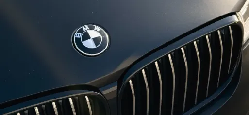 znaczek-emblemat-bmw-82mm-e32-e34-e36-e39-e46-e60-e90-e53-stan-nowy