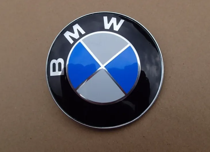 znaczek-emblemat-bmw-82mm-e32-e34-e36-e39-e46-e60-e90-e53-numer-katalogowy-czesci-51148132375