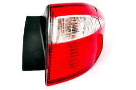 lampa-zespolonych-swiatel-tylnych-val044444