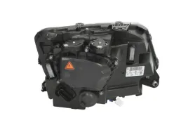 reflektor-swiatel-przednich-val045457