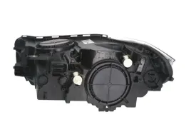 reflektor-swiatel-przednich-val046729