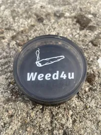 mlynek-do-suszu-weed4u-plastikowy-czarny-63mm