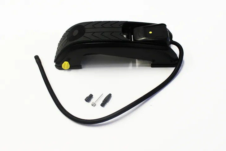 michelin-pompka-nozna-do-kol-samochodowa-rowerow-cyfrowy-manometr-stan-nowy-certyfikat-ce-weee