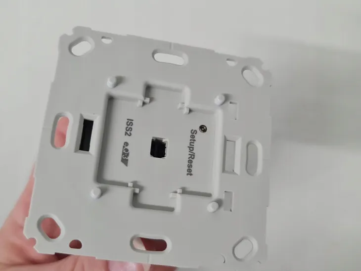 gniazdko-eq-3-innogy-rf-wireless-przeznaczenie-elektryczne-kod-producenta-eq3