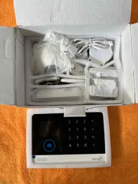 alarm-do-domu-mieszkania-na-dzialke-bezprzewodowy-wifi-tuya-pg103-4g