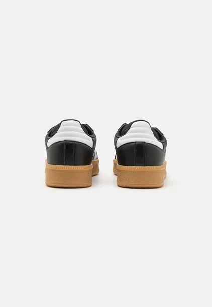 adidas-samba-xlg-core-black-40-zapiecie-inne