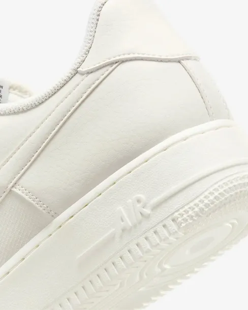 nike-air-force-1-07-39-cechy-dodatkowe-oddychajace