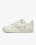 nike-air-force-1-07-lx-36