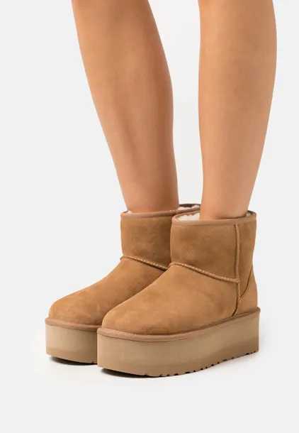ugg-classic-mini-platform-40-wysokosc-za-kostke