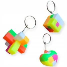 brelok-zawieszka-do-kluczy-ukladanka-logiczna-skladane-klocki