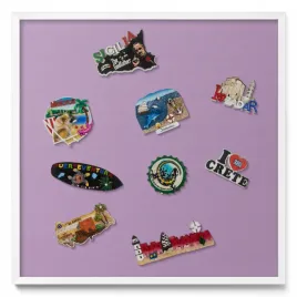 rodzinna-tablica-magnetyczna-na-magnesy-z-podrozy-pastelowy-fioletowy-50x50