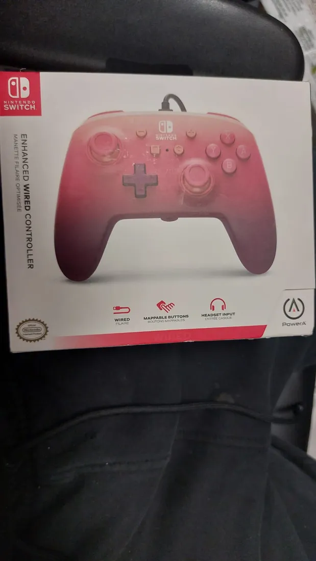 pad-przewodowy-do-konsoli-nintendo-switch-czerwony