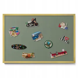 tablica-w-ramie-magnetyczna-na-sciane-na-magnesy-z-wakacji-oliwkowa-60x40