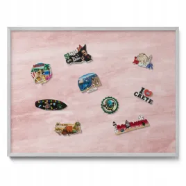 tablica-na-pamiatki-z-magnesami-z-podrozy-pastelowa-tekstura-skaly-80x60