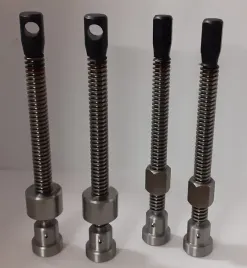 sruba-trapezowa-tr-20x4-scisk-do-pras-stolarski