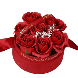 prezent-na-walentynki-czerwone-mydlane-kwiaty