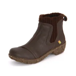 yggdrasil-brown-soft-grain