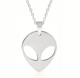 naszyjnik-wisiorek-kosmita-twarz-kosmity-srebrna-alien-istota-pozaziemska