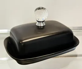 czarna-maselniczka-z-krysztalem-glamour
