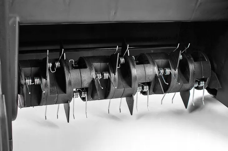 wertykulator-nac-32-cm-1400-w-stan-nowy-regulacja-glebokosci-roboczej-z-regulacja