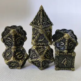 zestaw-7-metalowych-kosci-z-ozdobnym-grawerem-wysokiej-jakosci-antic-gold