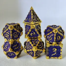 zestaw-7-metalowych-kosci-z-ozdobnym-grawerem-wysokiej-jakosci-zlote-blue