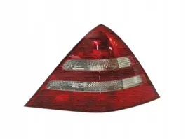 magneti-marelli-715010698802-lampa-tylna-zespolona