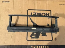 seat-leon-3-iii-5f-2012-belka-przednia-pod-zderzak-wzmocnienie-zderzaka