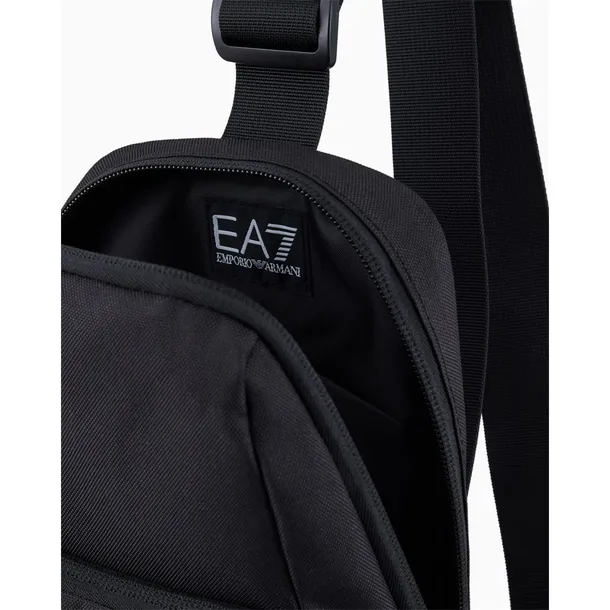 245087cc94026121-marka-armani