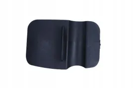 zaslepka-skrz-bieg-audi-a4-08-vag-8k0301257a