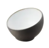 solid-miseczka-asymetryczna-biale-40-ml-revol-stan-nowy