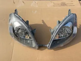 reflektory-lampy-toyota-yaris-i-1-99-03-tyc-l-p