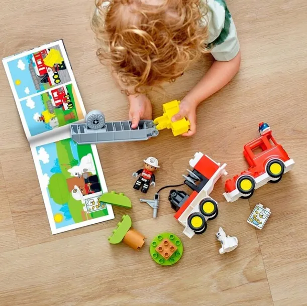lego-duplo-10969-woz-strazacki