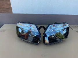 dacia-duster-2010-reflektor-lampa-przednia-prawa