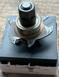 frez-trzpieniowy-cmt-8mm