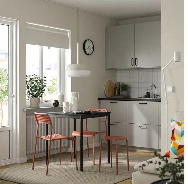 ikea-sandsberg-krzeslo-czerwonobrazowy-marka-ikea