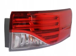 toyota-avensis-2012-2015-lampa-tylna-prawa