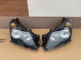 opel-astra-h-iii-3-reflektory-lampy-komplet