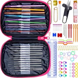 zestaw-do-szydelkowania-05-65-szydelko-etui-100e