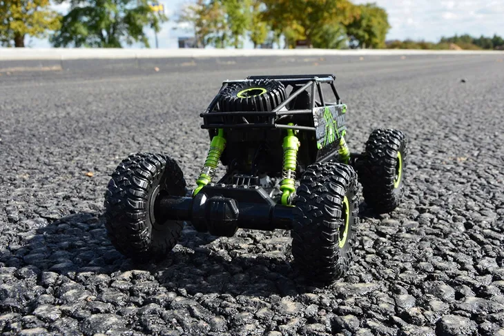 zdalnie-sterowany-samochod-samochodzik-pilot-stan-nowy-marka-ramiz