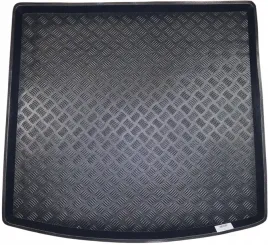 volkswagen-touareg-iii-suv-2018-dywanik-do-bagaznika