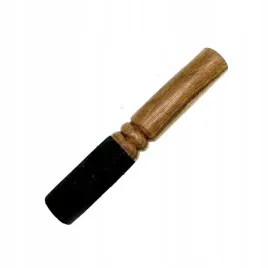 drewniana-paleczka-z-aksamitem-gladki-uchwyt