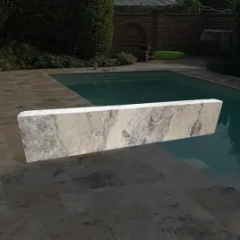 trawertyn-obrzeze-silver-latte-greige-bebnowany-szlif-100x20x6-or-opornik