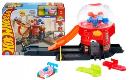 hot-wheels-city-sklepik-guma-balonowa-i-metalowy-samochod-w-ksztalcie-pacz