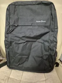 plecak-victoria-tourist-na-laptop-z-portem-usb-30-x-40-cm